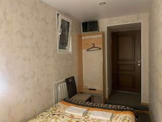 Гостиница Достоевский Ярославль Небольшой двухместный номер эконом-класса-6